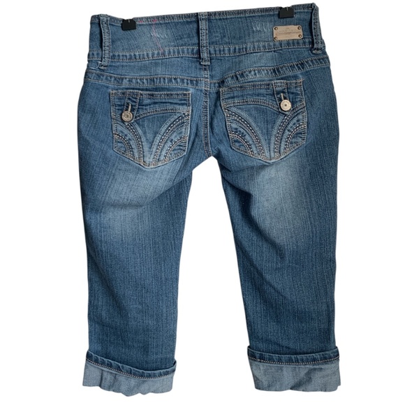 Almost Famous Women's Jeans Size 7 Cropped Jeans Embroidered Y2K - Picture 2 of 7